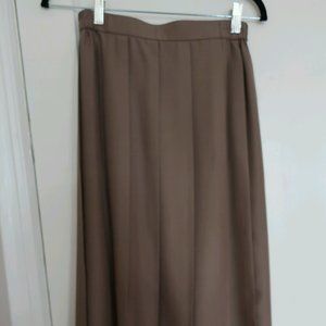 Uniqlo beige midi skirt